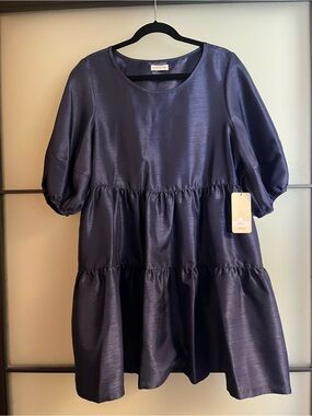 NWT Women's Navy Puff-Sleeve Dress